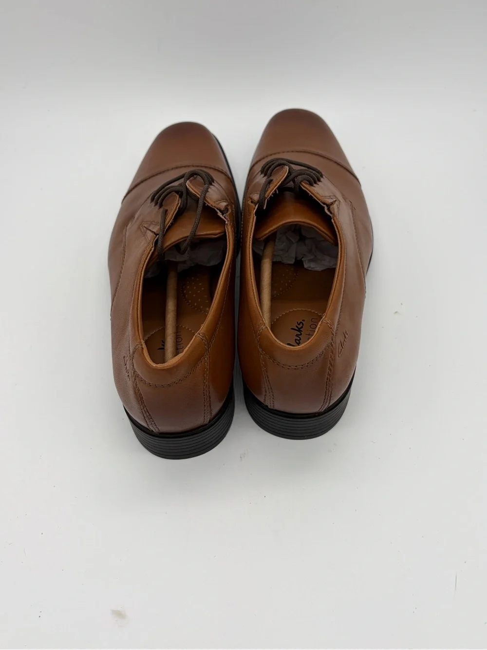 Clarks Men's Brown Leather Cap-Toe Oxfords New Without Box